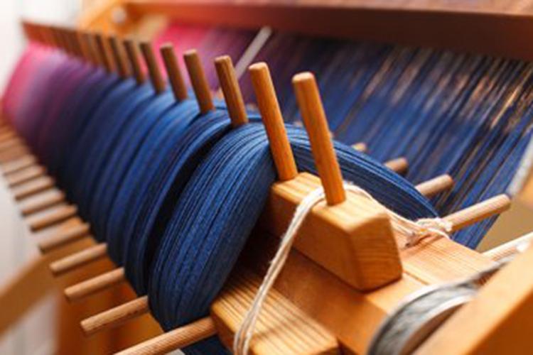 羧甲基瓜尔胶在纺织品印染工业的应用对纺织品印花来说,寻找一种合适